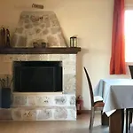 Летний дом Filoxenos Estia-houses *