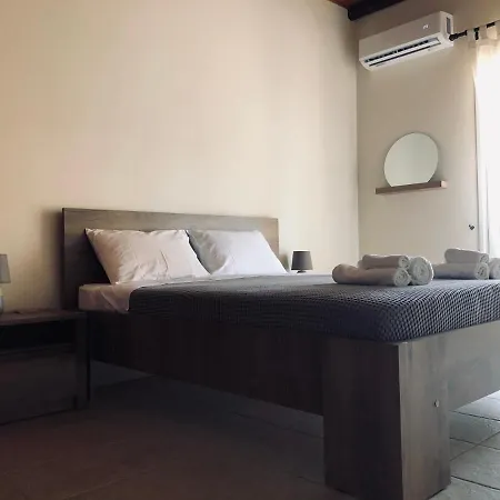 Filoxenos Estia-houses