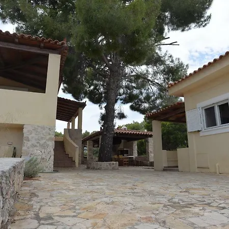 Filoxenos Estia-houses منزل ريفي بورتو خيلي